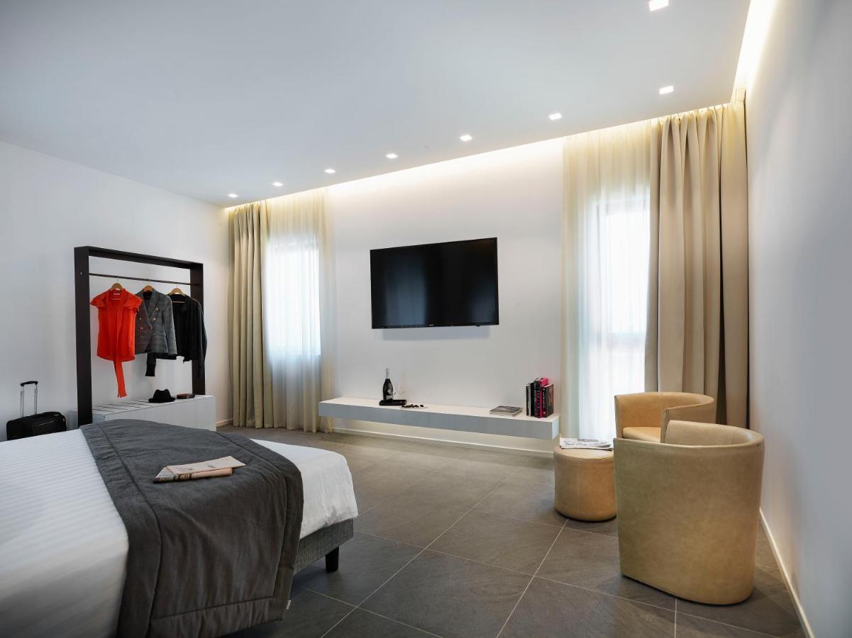 Boutique Hotel Touring Verona Exterior foto